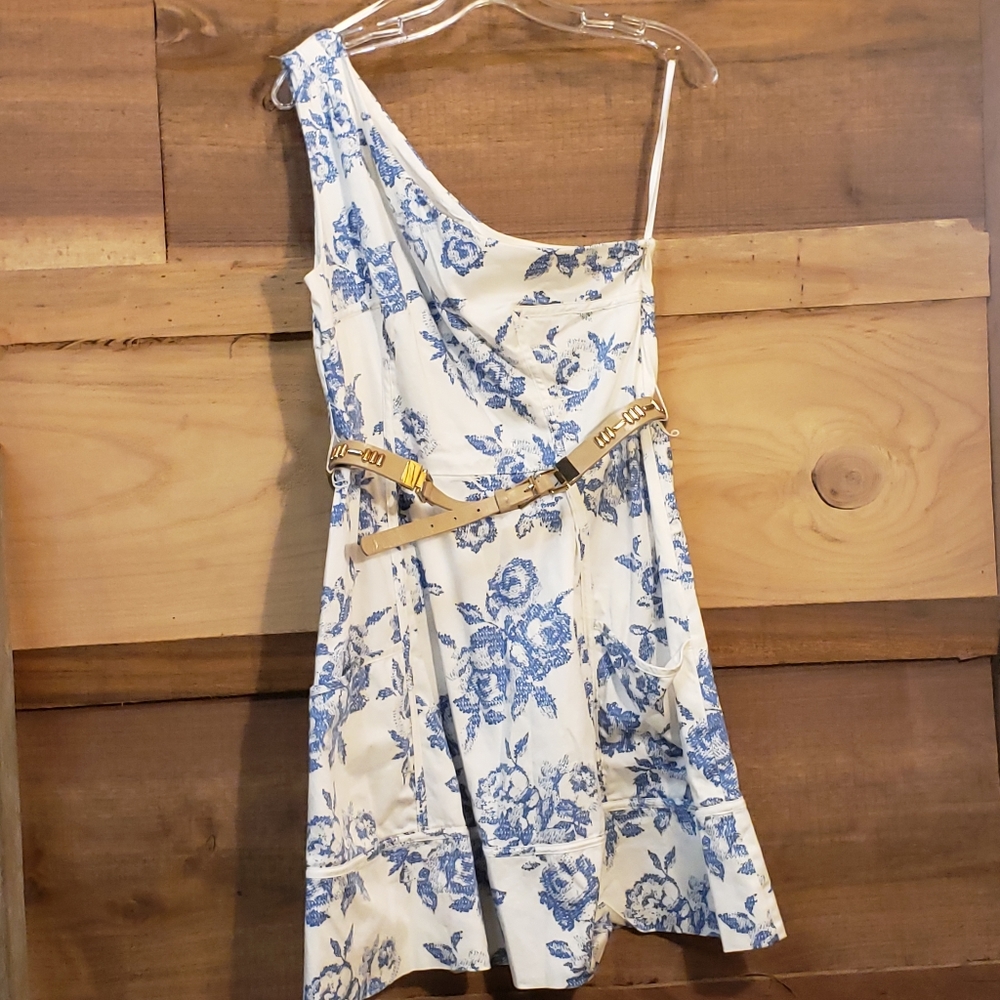 Ladies Jessica Simpson dress